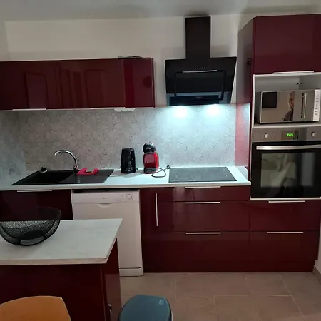 Independent F2 Pool Sauna Garden Semesterbostad